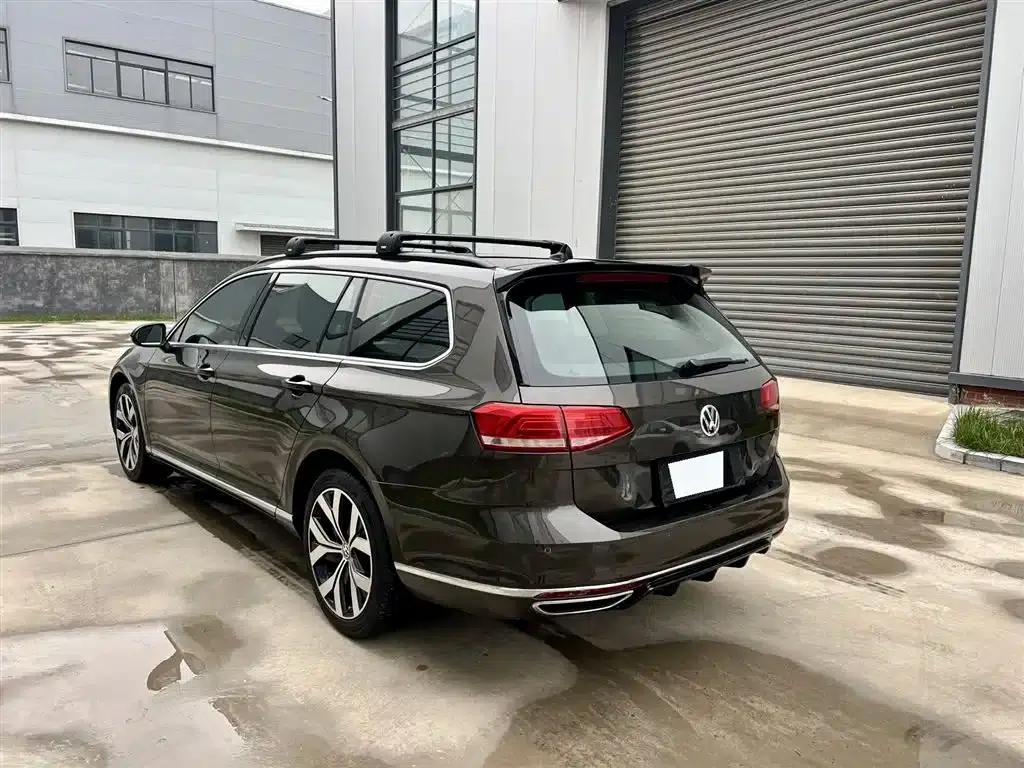 Passat Variant 2018 380TSI 2WD Comfortline — миниатюра 16