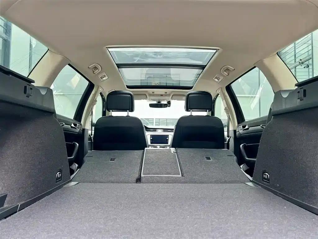 Passat Variant 2018 380TSI 2WD Comfortline — миниатюра 18
