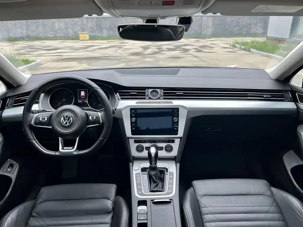 Passat Variant 2018 380TSI 2WD Comfortline — миниатюра 19