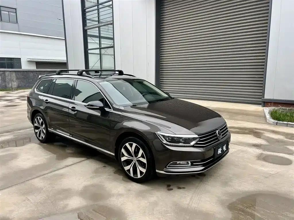Passat Variant 2018 380TSI 2WD Comfortline — миниатюра 3