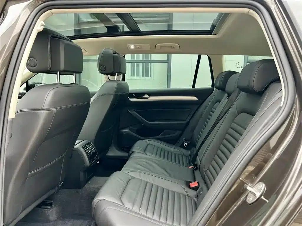 Passat Variant 2018 380TSI 2WD Comfortline — миниатюра 7