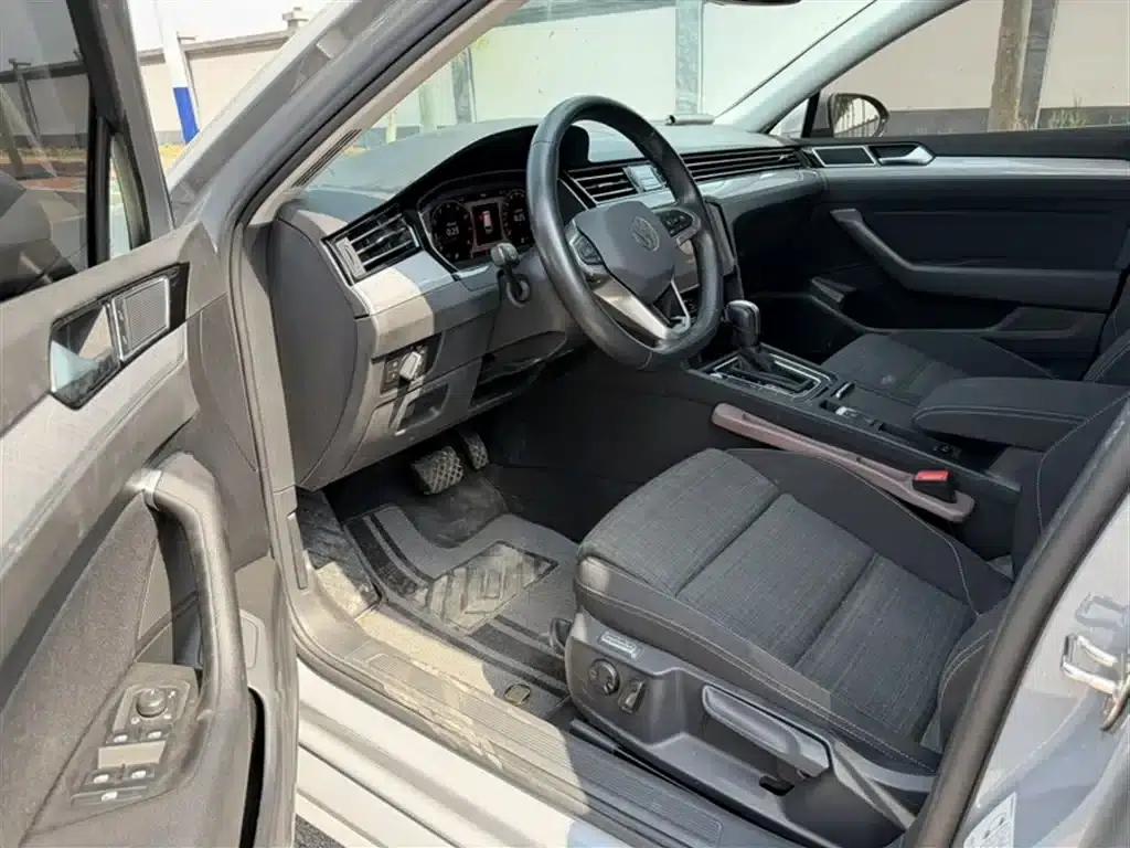 Passat Variant 2021 2.0T Comfortline — миниатюра 16