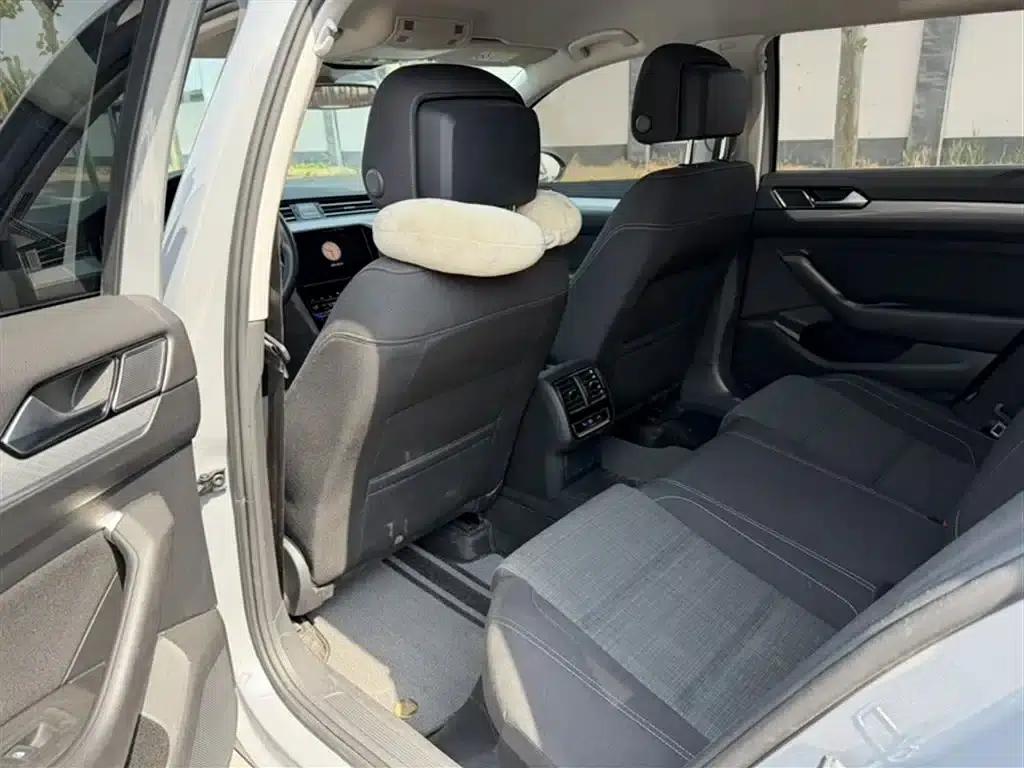 Passat Variant 2021 2.0T Comfortline — миниатюра 17