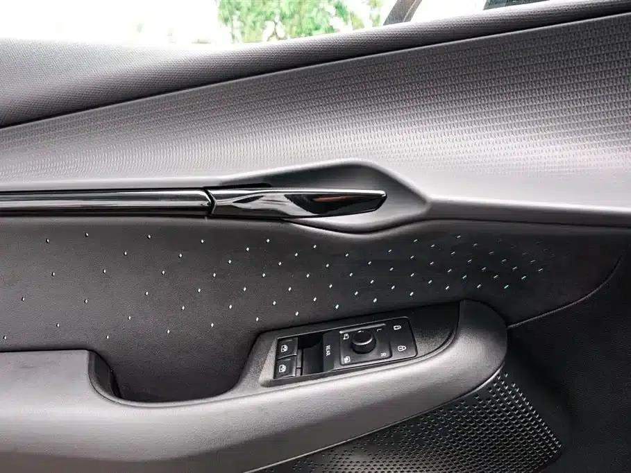 VW 06 2024 Facelift Ultra Long Range Edition — миниатюра 13