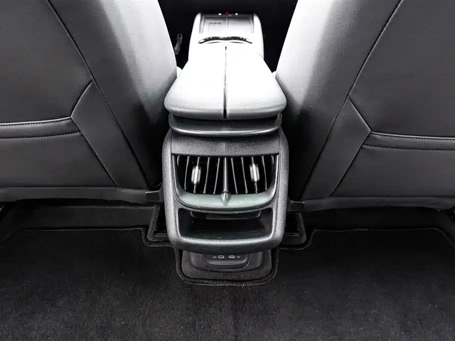 VW 06 2024 Facelift Ultra Long Range Edition — миниатюра 14
