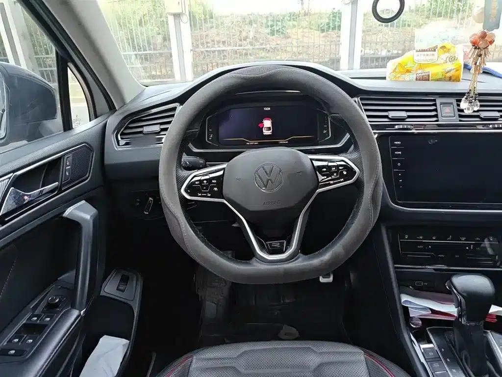 Tiguan X 2021 330TSI 2WD Premium Flagship Edition — миниатюра 3