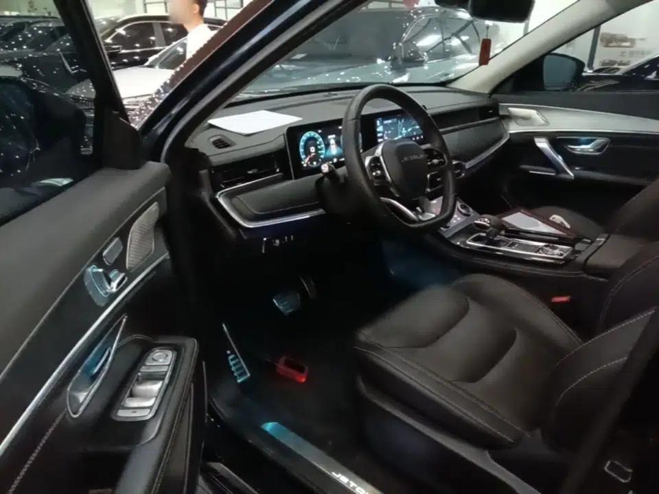 JETOUR X70 PLUS 2021 1.6T DCT Base 5-Seater — миниатюра 19