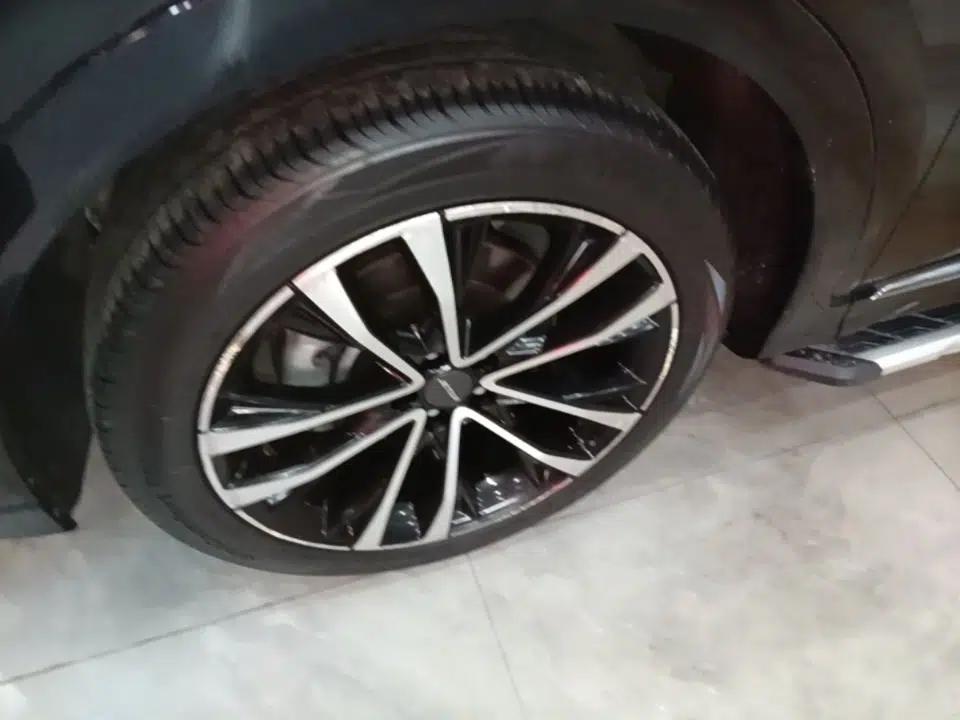 JETOUR X70 PLUS 2021 1.6T DCT Base 5-Seater — миниатюра 8