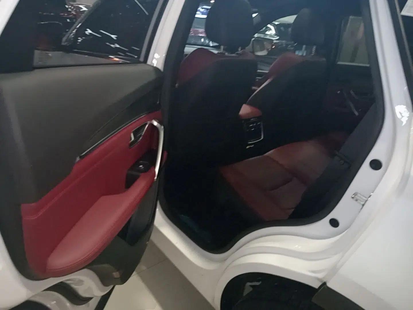JETOUR X70 PLUS 2023 1.5T DCT Ziqiang PRO 7-Seater — миниатюра 20