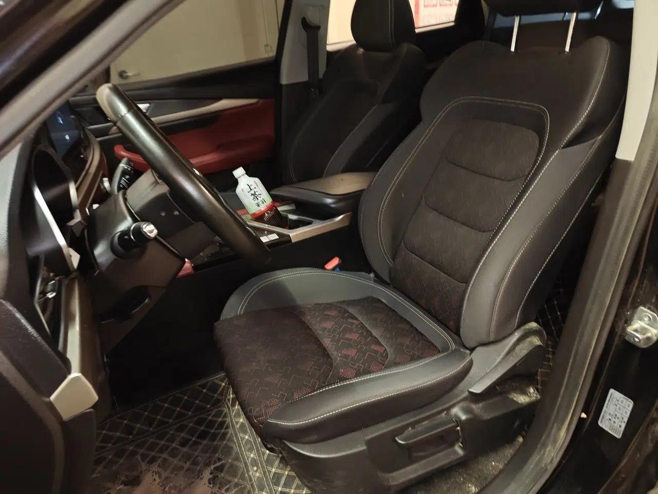 JETOUR X70 2023 1.5T DCT Beyond PRO Edition 7 Seats — миниатюра 16