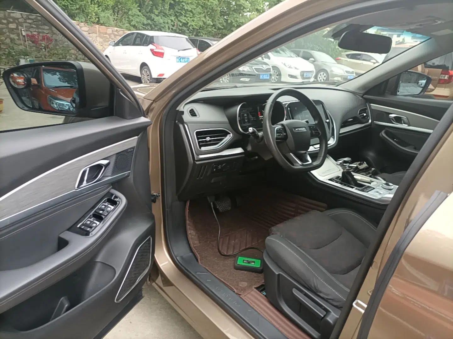 JETOUR X70 2020 1.5T DCT Comfort Edition 5-seater — миниатюра 19