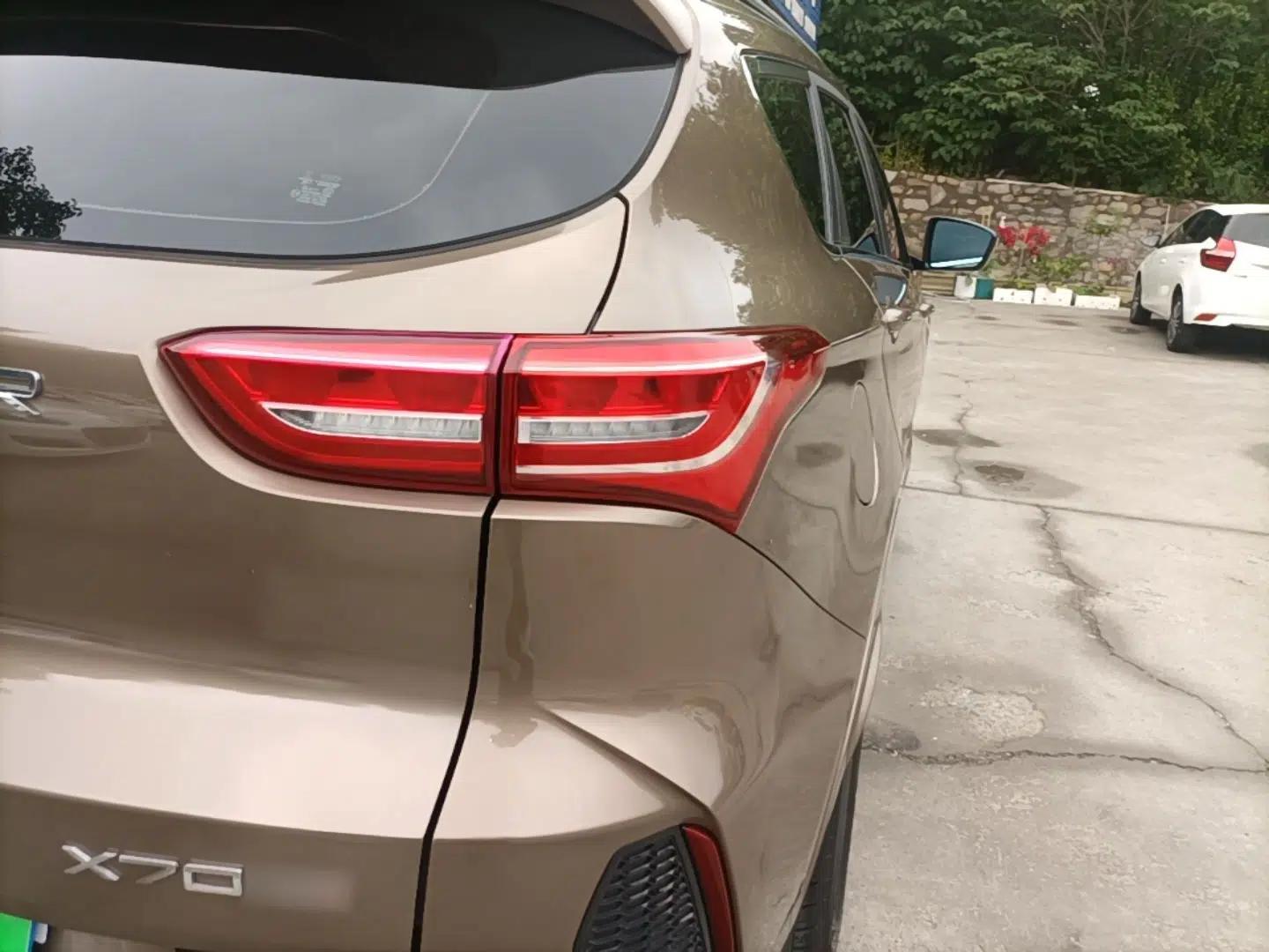 JETOUR X70 2020 1.5T DCT Comfort Edition 5-seater — миниатюра 7