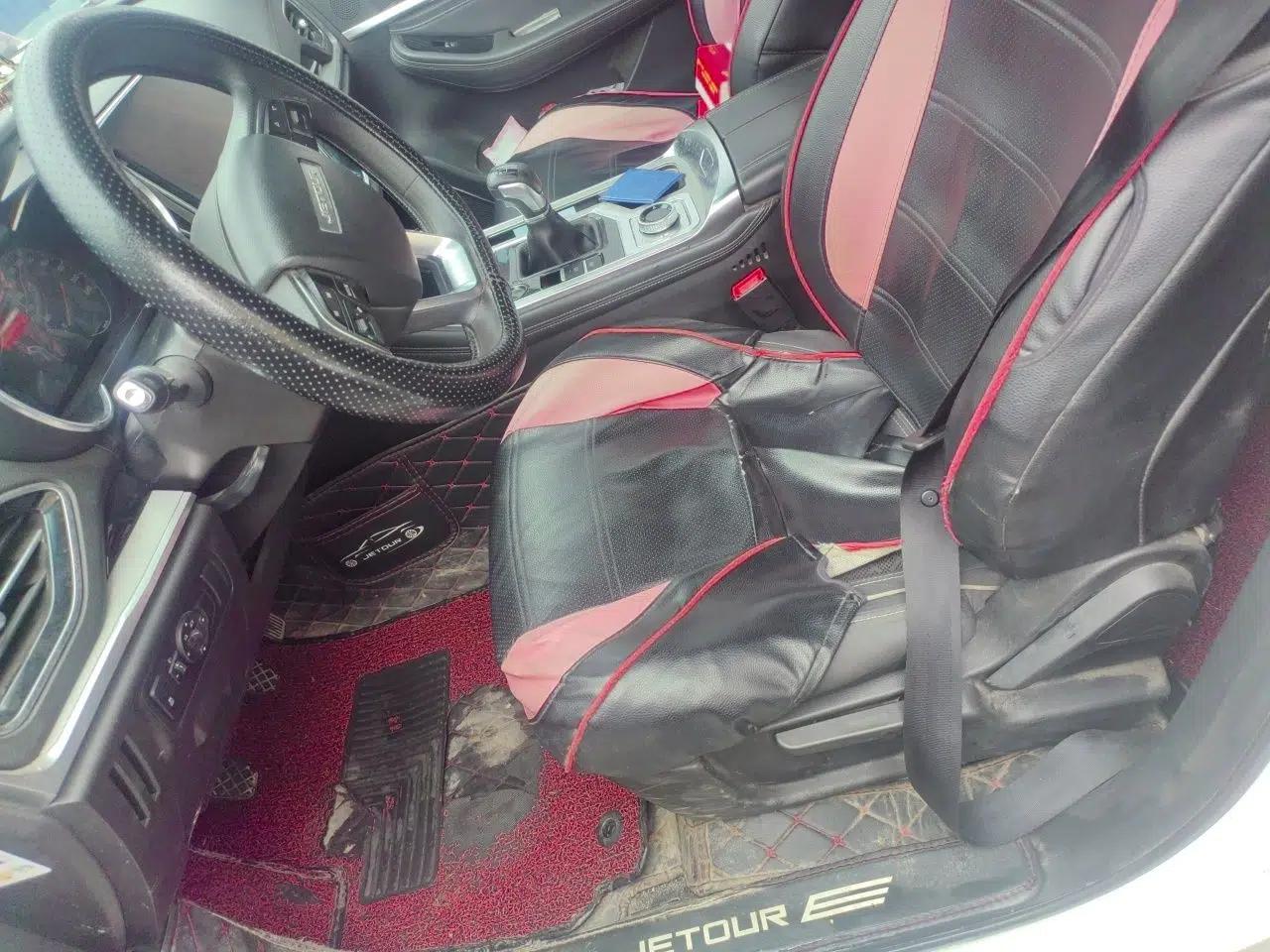 JETOUR X70 2020 1.5T Manual Comfort Edition 6 Seats — миниатюра 16