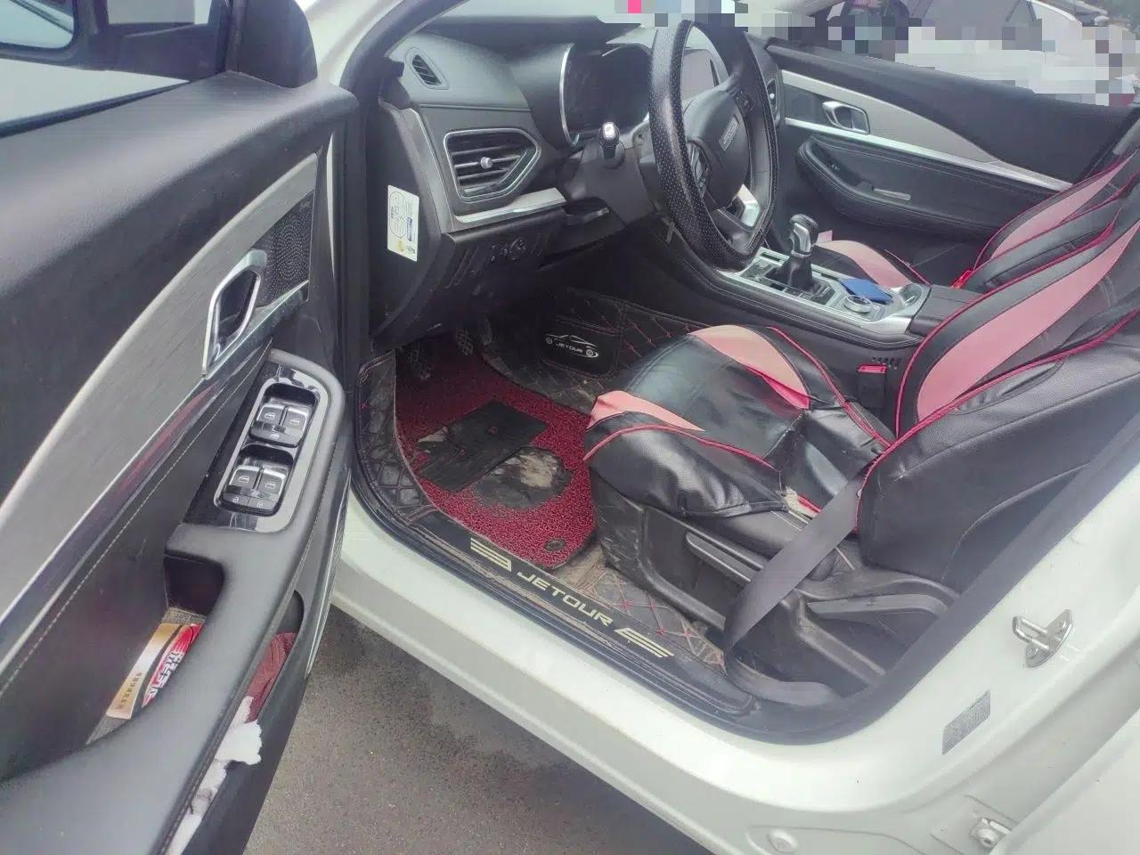 JETOUR X70 2020 1.5T Manual Comfort Edition 6 Seats — миниатюра 17