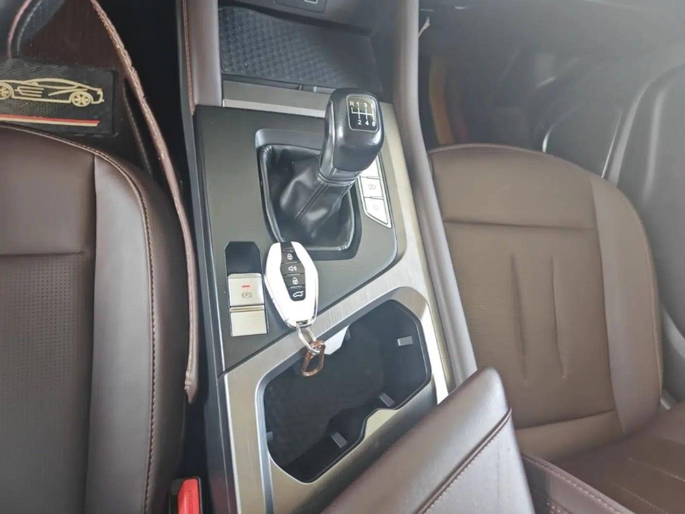 JETOUR X90 PLUS 2022 1.5T Manual Bieyuan 7-Seater — миниатюра 17