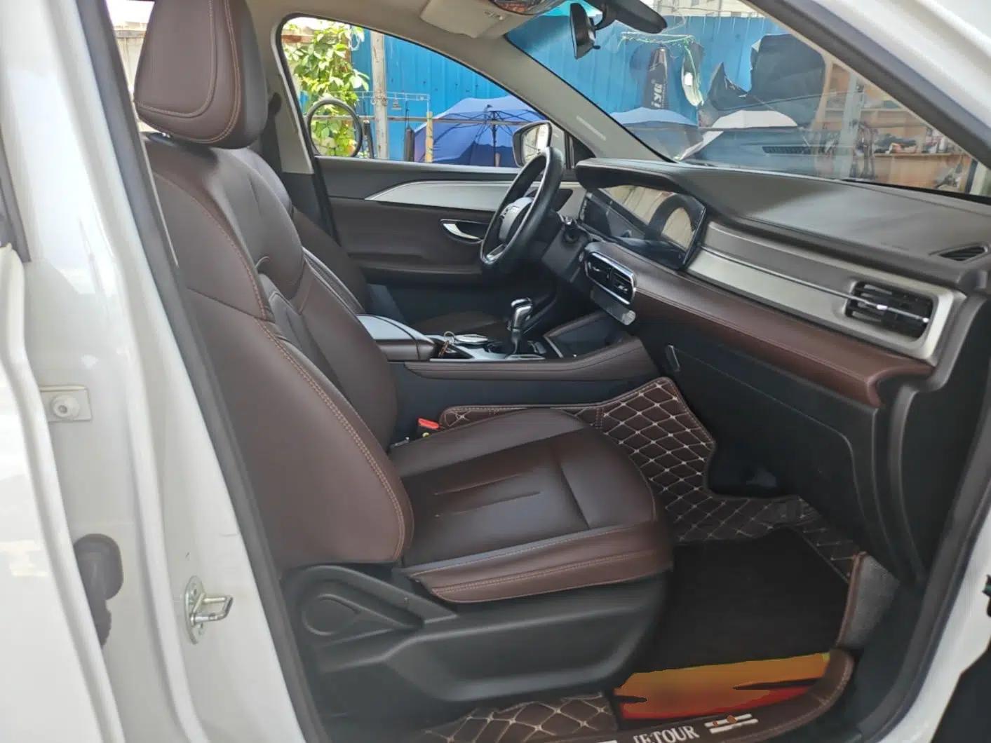 JETOUR X90 PLUS 2022 1.5T Manual Bieyuan 7-Seater — миниатюра 23