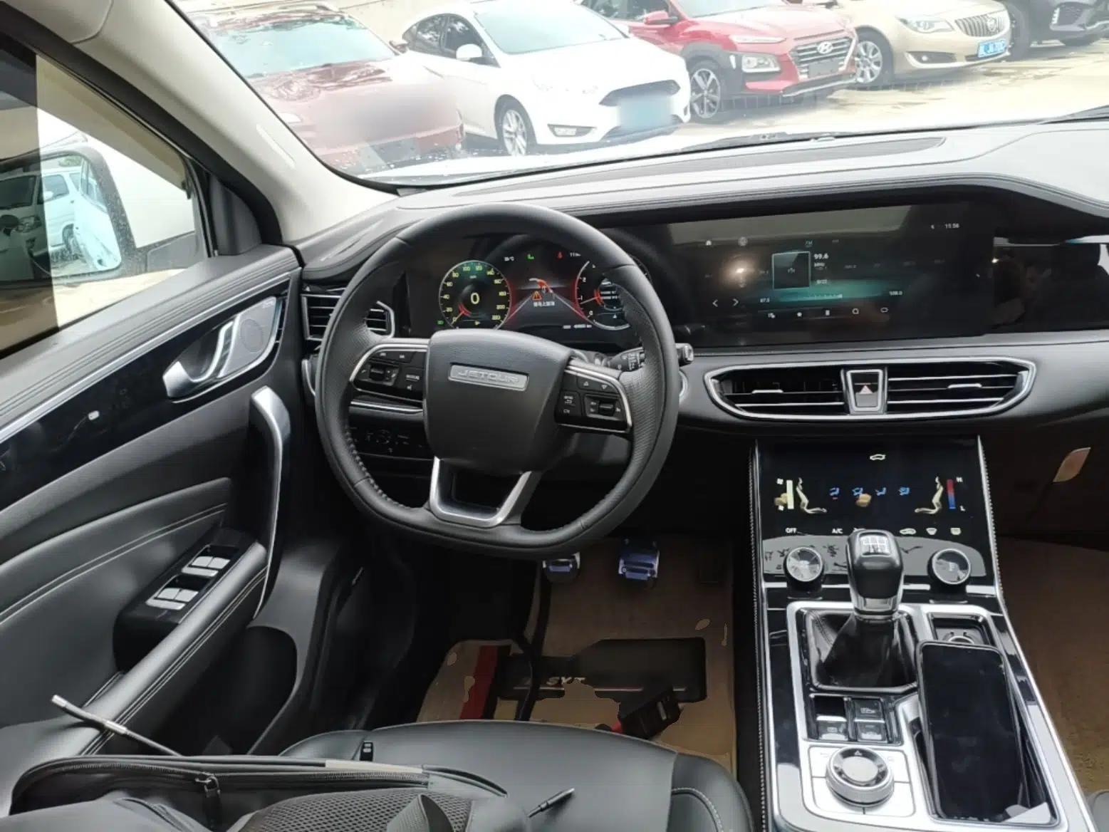 JETOUR X90 2020 1.5T Manual Shadow Joy Version 5 Seats — миниатюра 17
