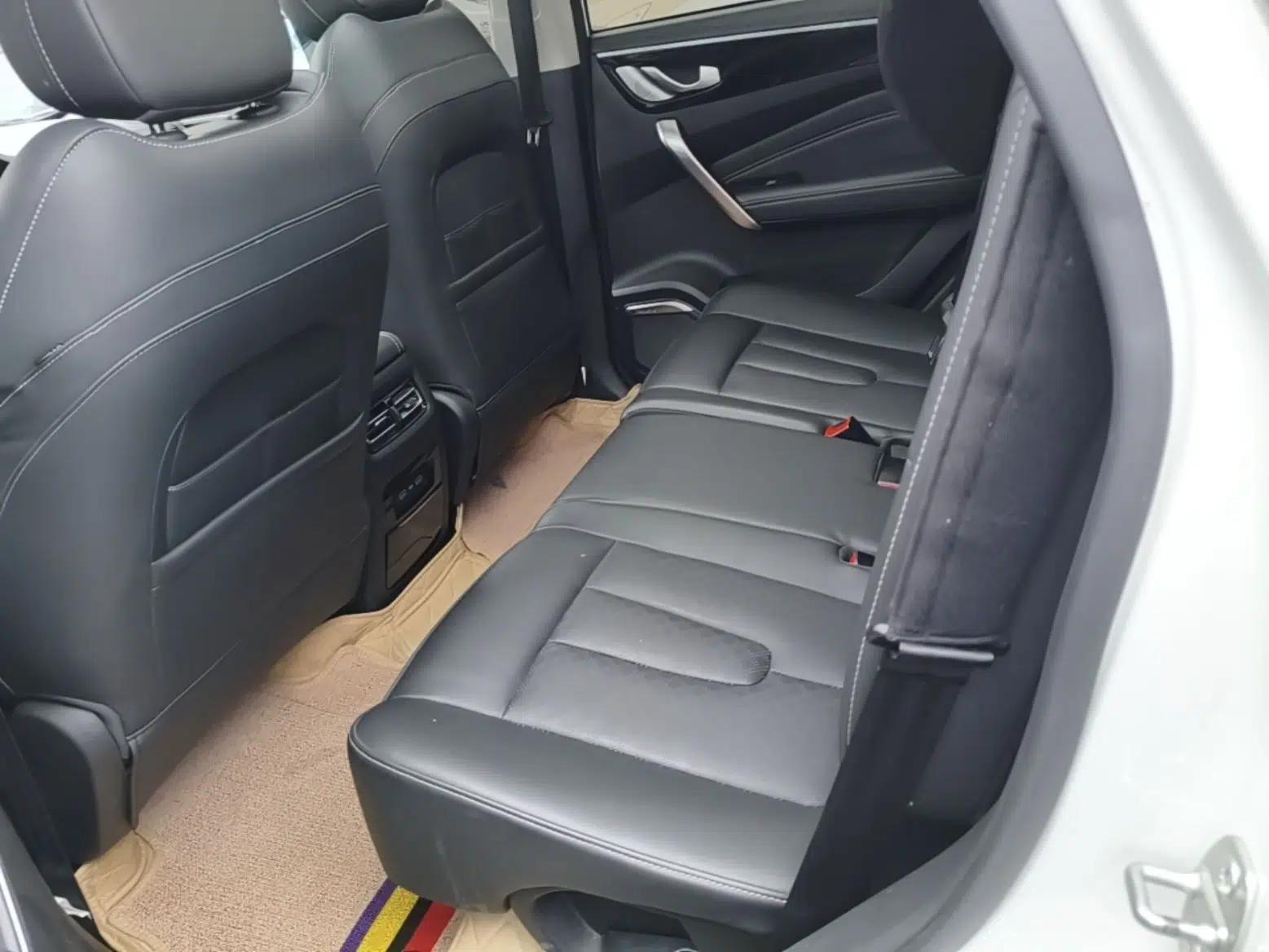 JETOUR X90 2020 1.5T Manual Shadow Joy Version 5 Seats — миниатюра 23