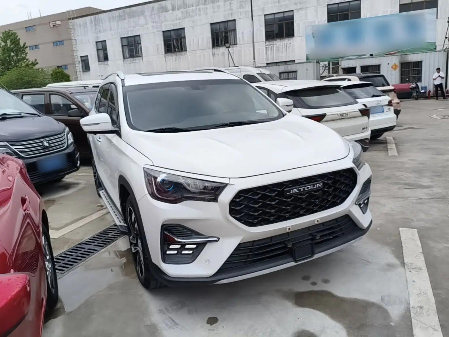 JETOUR X90 2020 1.5T Manual Shadow Joy Version 5 Seats — миниатюра 6