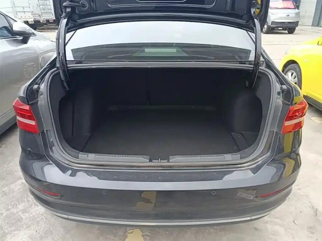 2019 Volkswagen Lavida EV Premium Edition — миниатюра 15