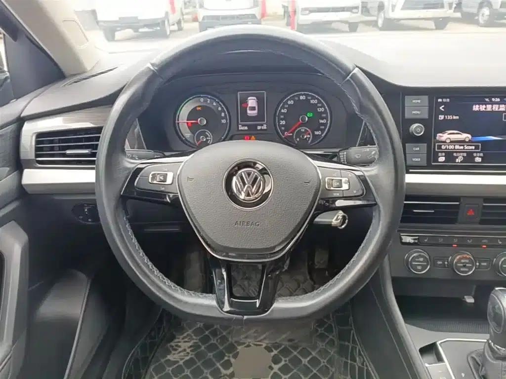 2019 Volkswagen Lavida EV Premium Edition — миниатюра 7