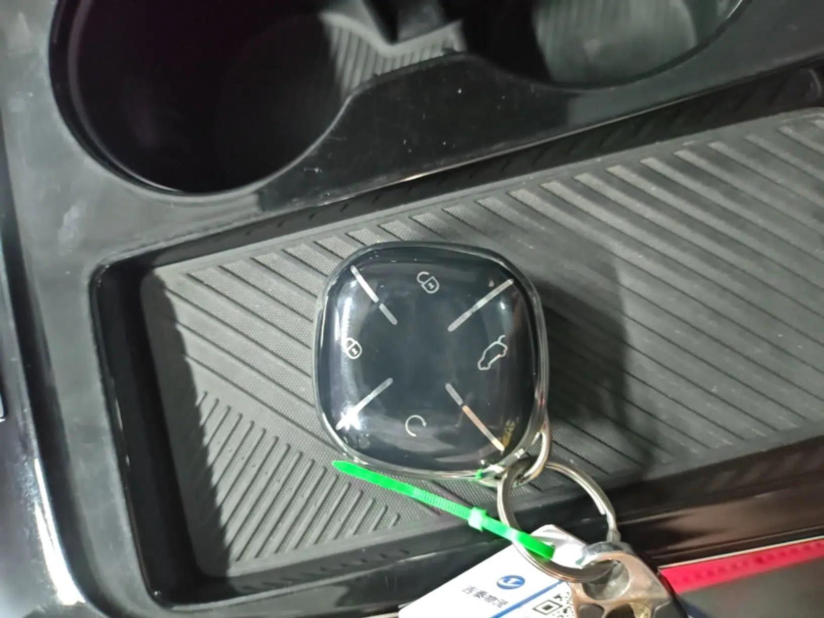 JETOUR Dashing i-DM 2023 1.5T DHT Lightning — миниатюра 12