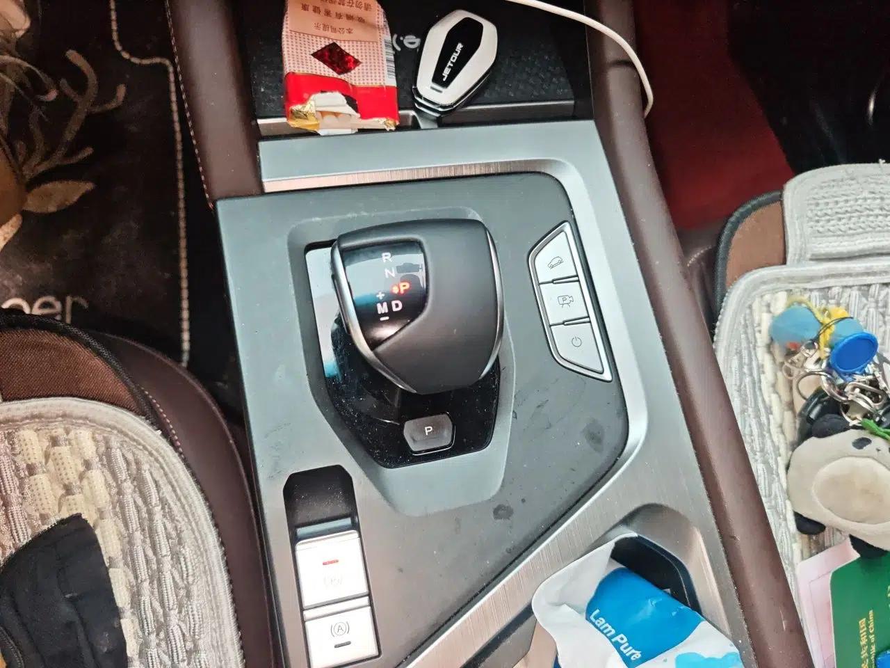 JETOUR X95 2023 1.6T DCT Era Edition 7-Seater — миниатюра 15
