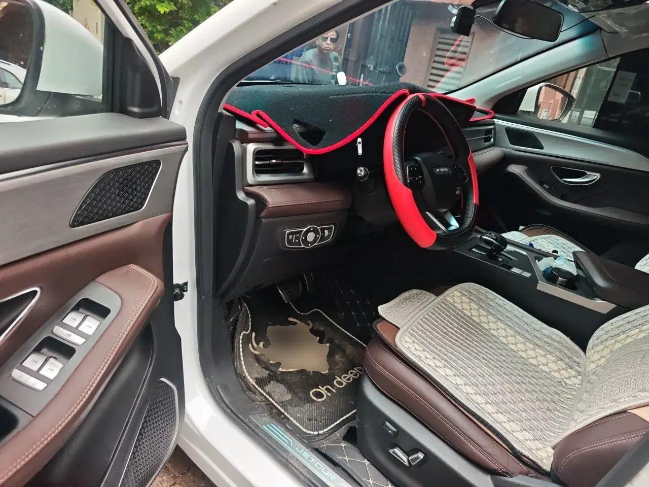 JETOUR X95 2023 1.6T DCT Era Edition 7-Seater — миниатюра 17