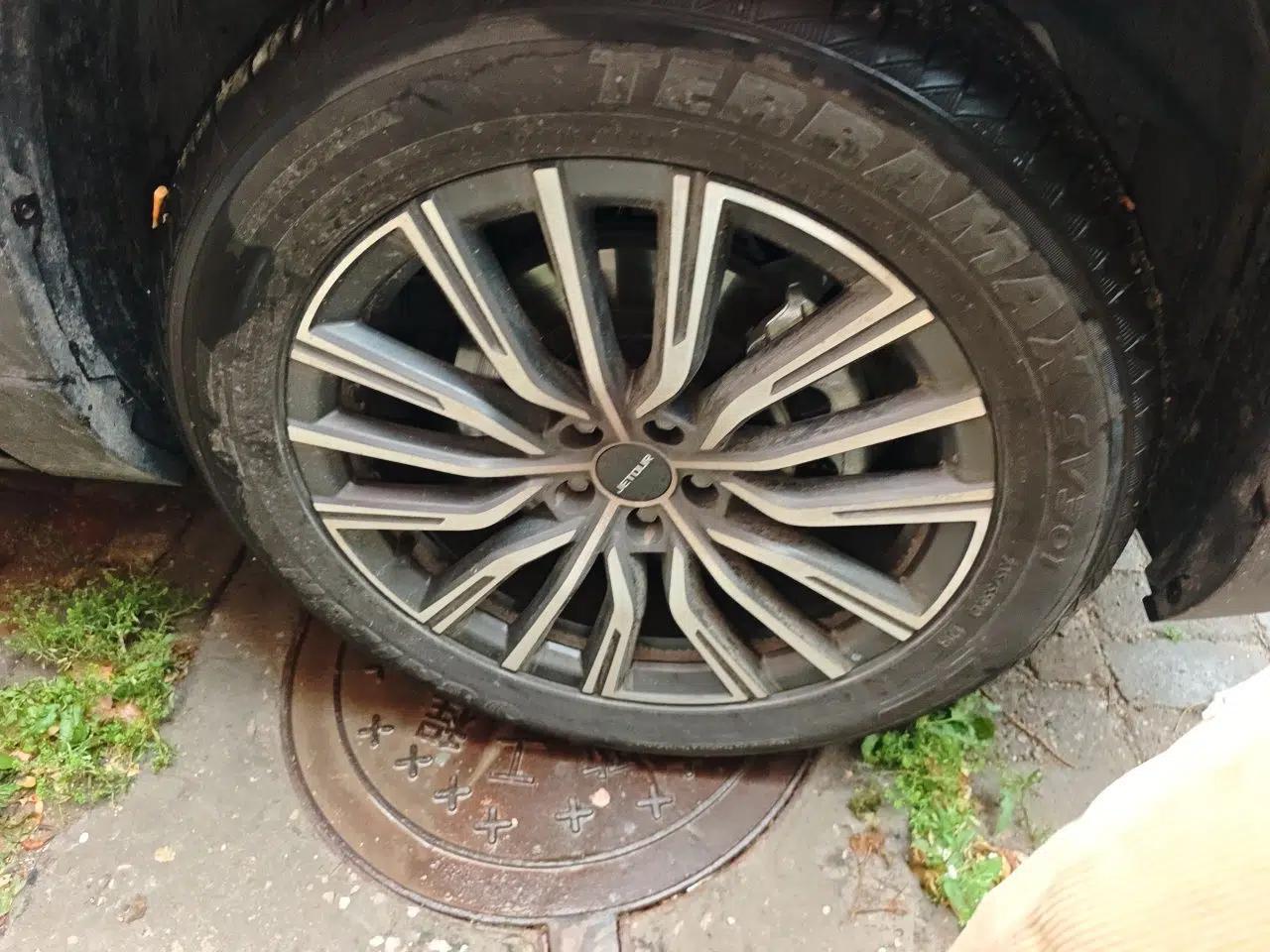 JETOUR X95 2023 1.6T DCT Era Edition 7-Seater — миниатюра 8