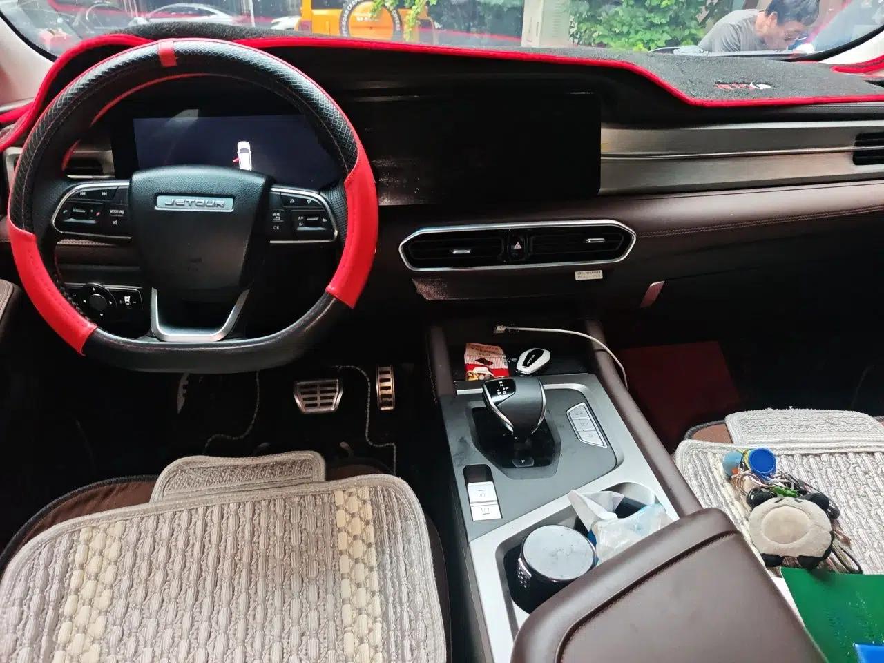 JETOUR X95 2023 1.6T DCT Era Edition 7-Seater — миниатюра 10