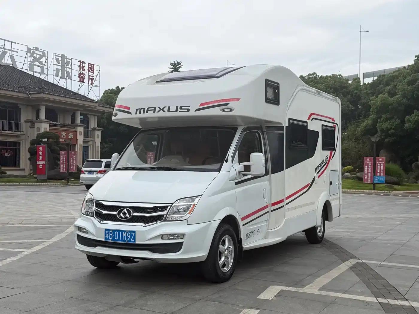 Xintu V80 2017 Model 2.5T AMT Aoyuntong National V Long Wheelbase Mid-Roof 5-Seater — миниатюра 1
