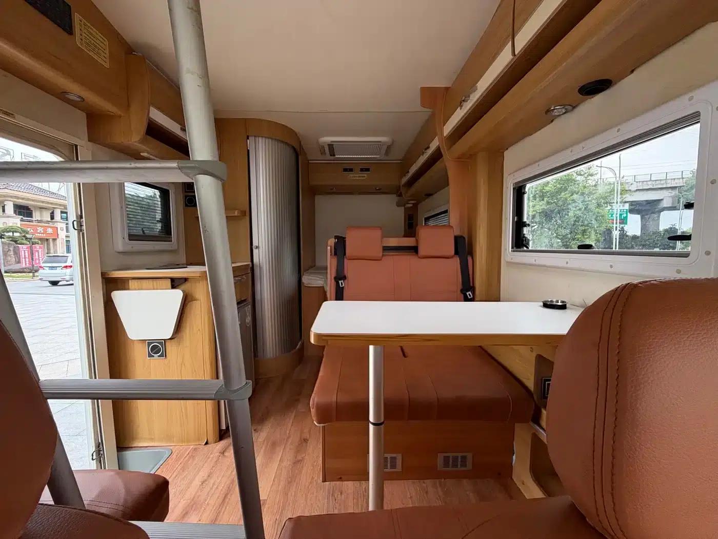 Xintu V80 2017 Model 2.5T AMT Aoyuntong National V Long Wheelbase Mid-Roof 5-Seater — миниатюра 11