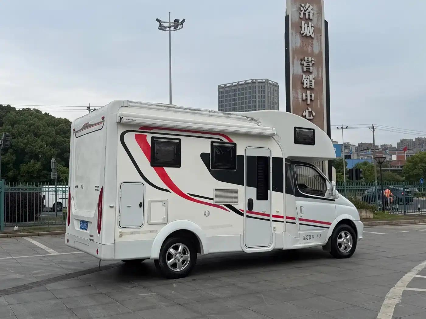 Xintu V80 2017 Model 2.5T AMT Aoyuntong National V Long Wheelbase Mid-Roof 5-Seater — миниатюра 8