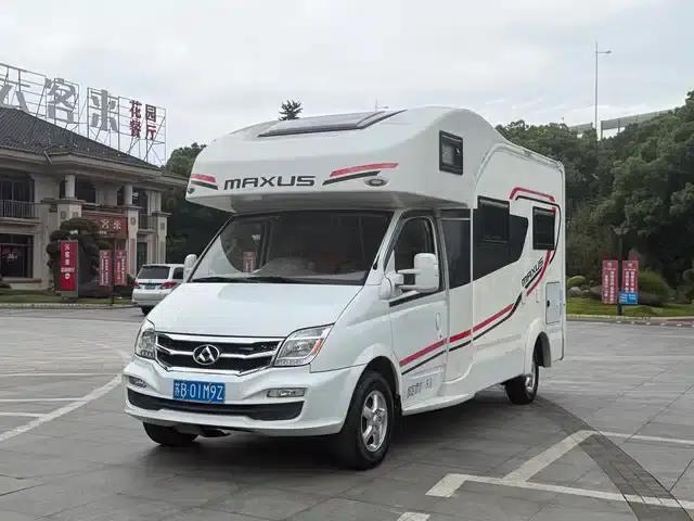 Xintu V80 2017 Model 2.5T AMT Aoyuntong National V Long Wheelbase Mid-Roof 5-Seater