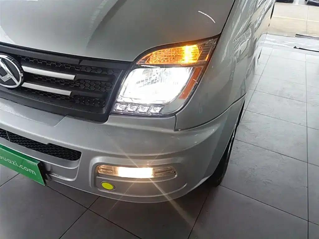 Xintu V80 2023 2.0T Manual Classic Aoyuntong Power Edition Short Wheelbase Ultra-Low Roof 7/8/9 Seats — миниатюра 24