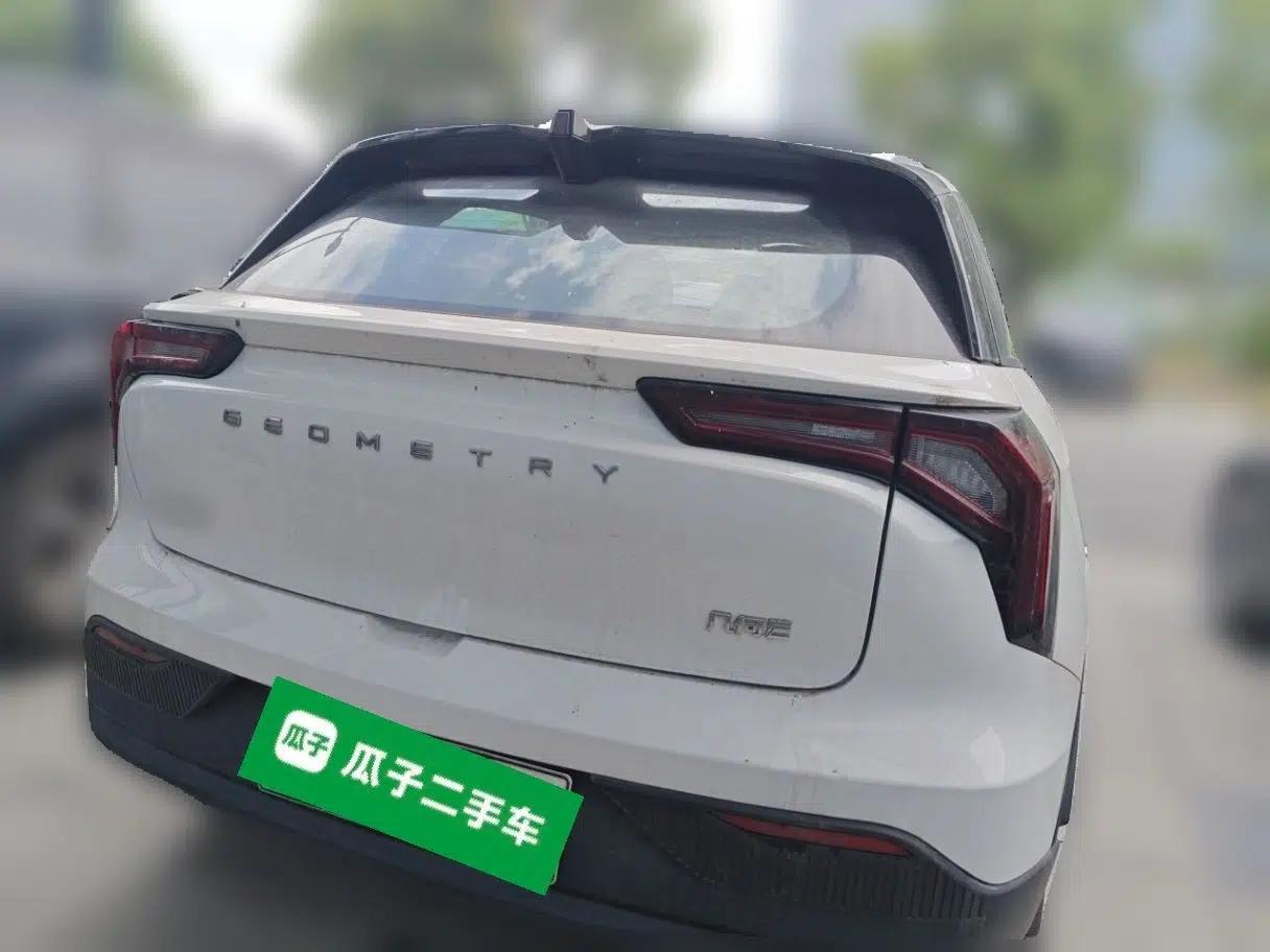 Geometry E Firefly 2023 320KM Cute & Handsome Tiger 5 Seats — миниатюра 5