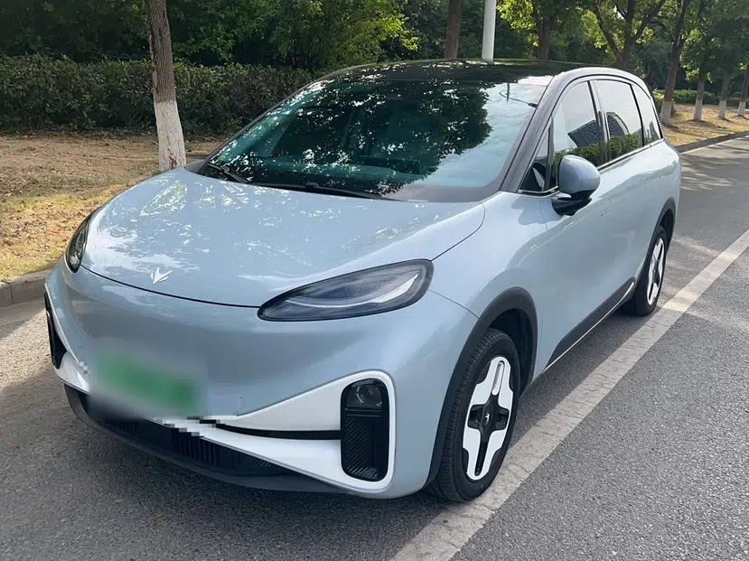 ARCFOX Kaola 2023 Family Edition Pro — миниатюра 1