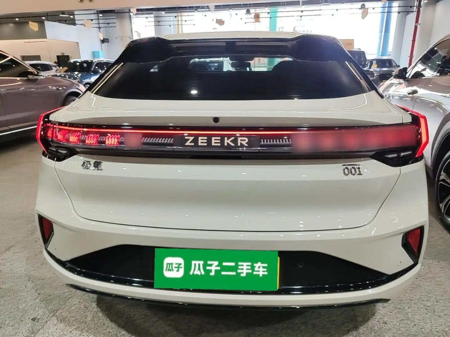 Zeekr 001 2025 WE Edition 95 kWh All-Wheel Drive — миниатюра 5