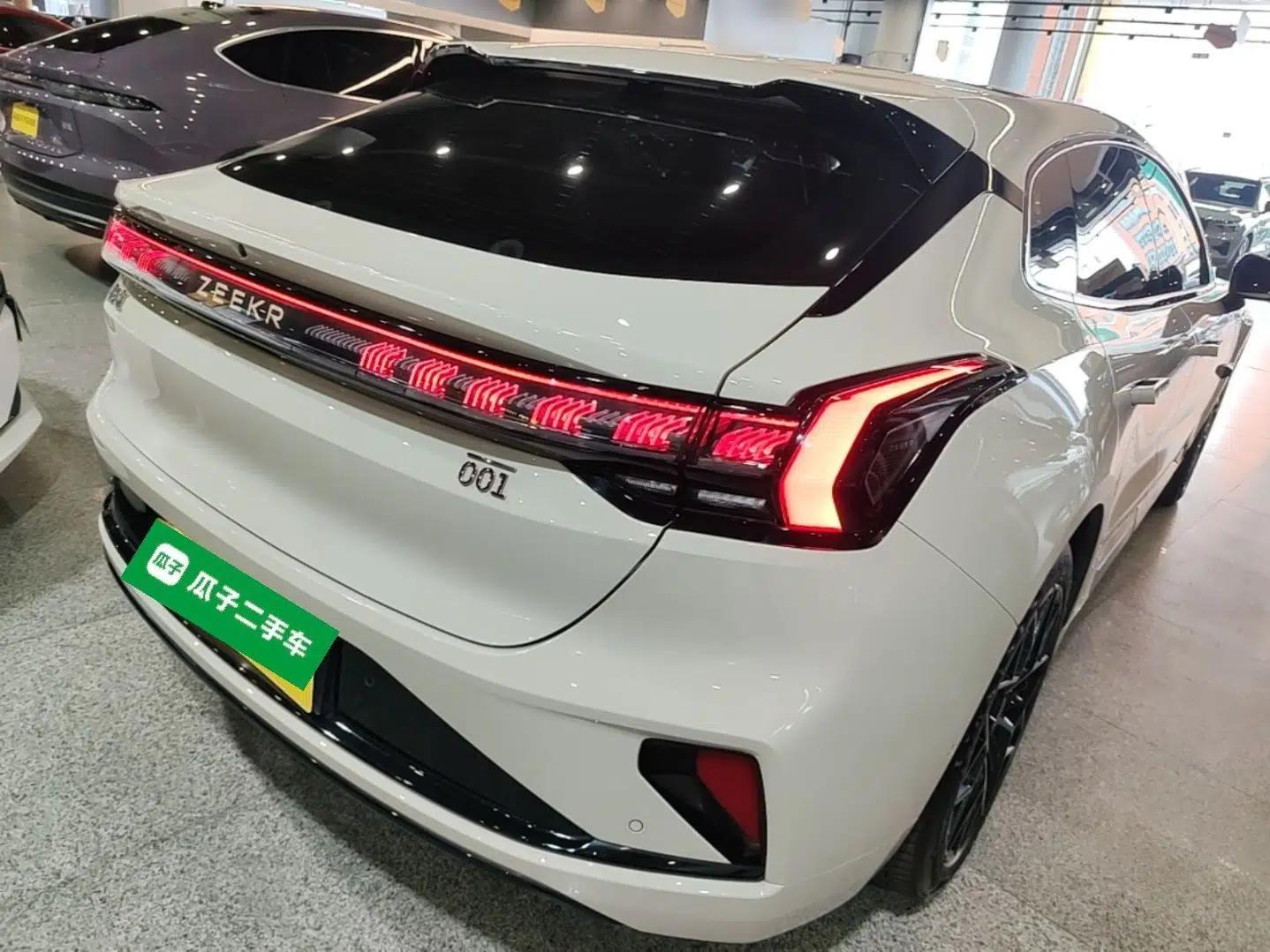 Zeekr 001 2025 WE Edition 95 kWh All-Wheel Drive — миниатюра 6