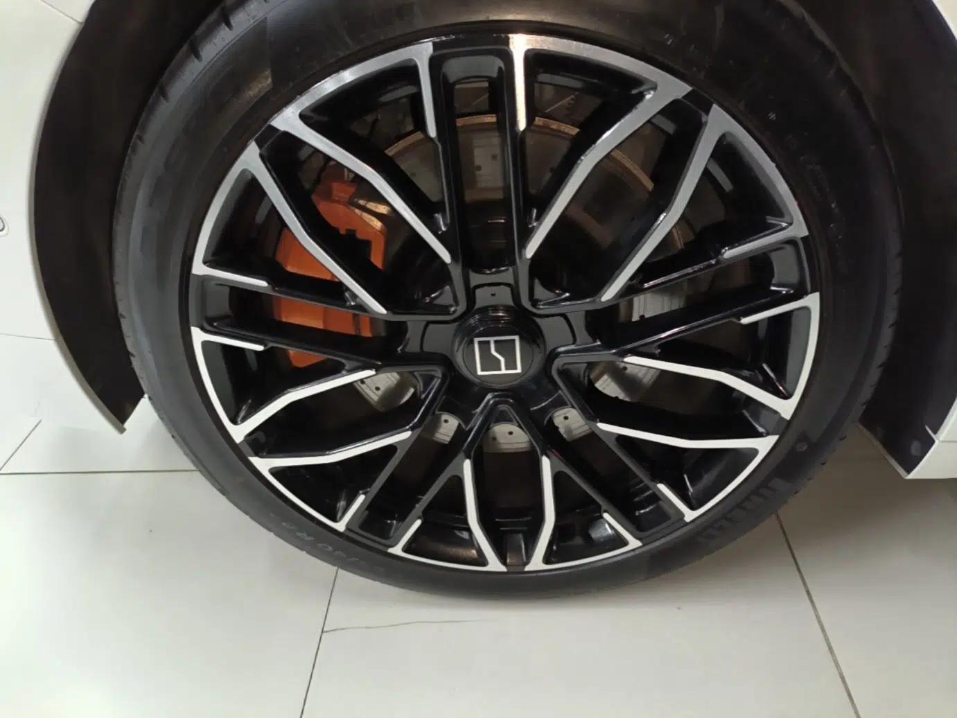 Zeekr 001 2025 YOU Edition 100 kWh All-Wheel Drive — миниатюра 3