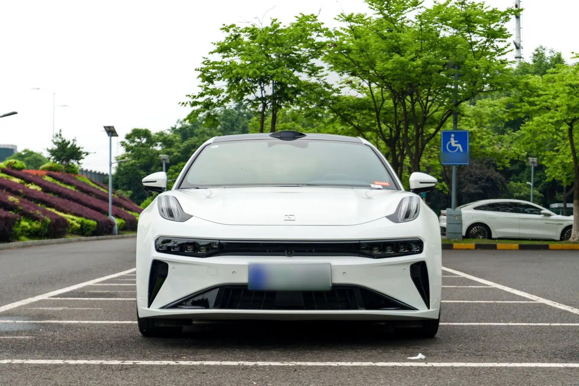 Zeekr 001 2025 YOU Edition 100 kWh All-Wheel Drive — миниатюра 4