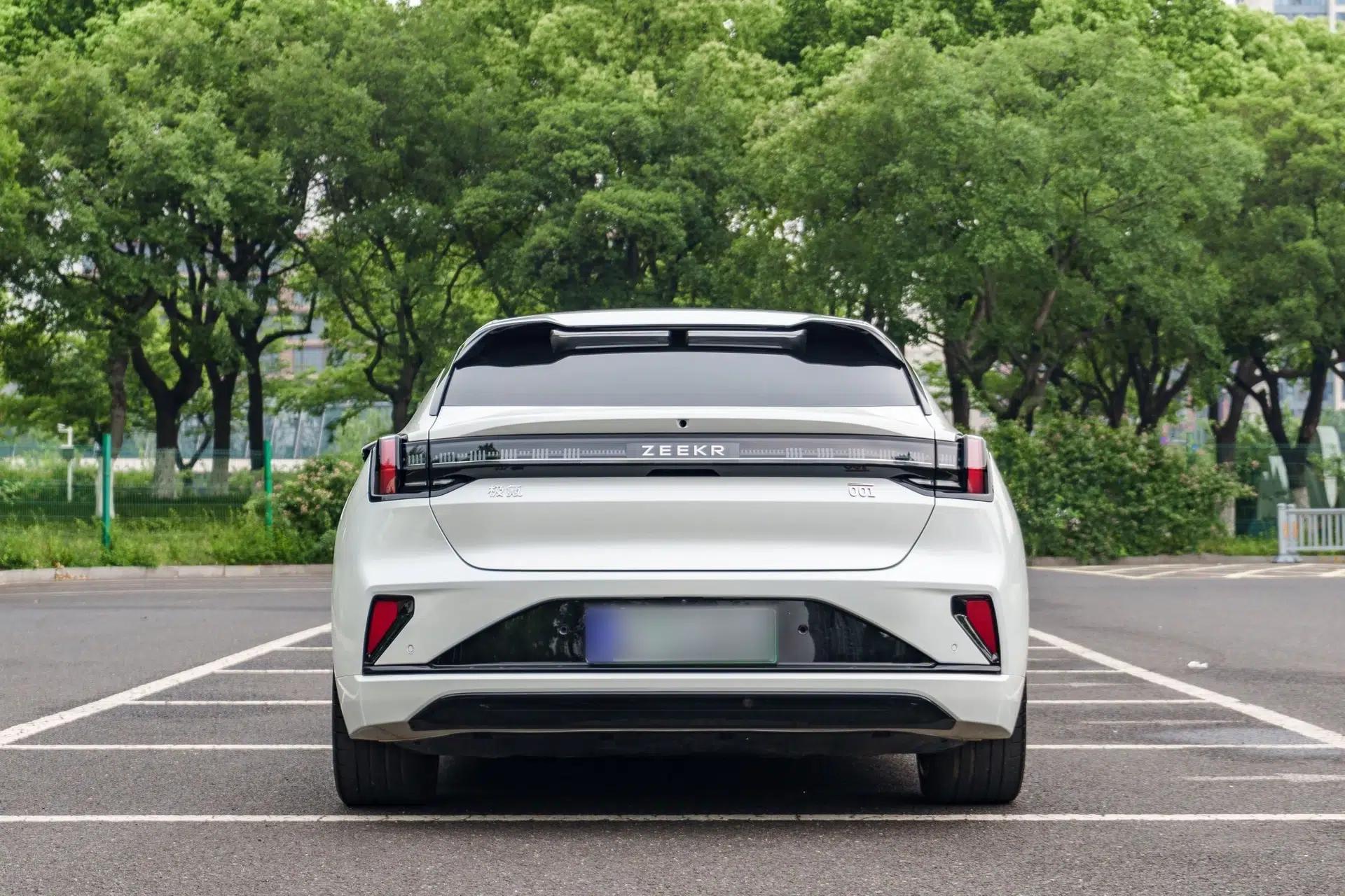 Zeekr 001 2025 YOU Edition 100 kWh All-Wheel Drive — миниатюра 7