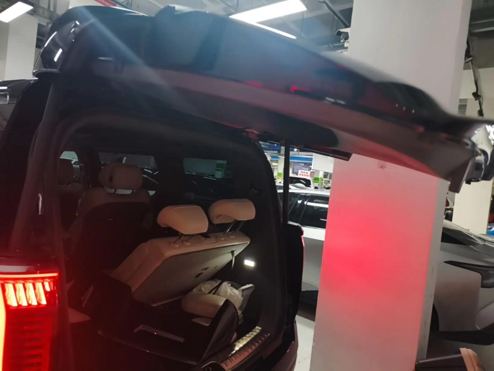 Zeekr 009 2024 7-Seater Aisle Version 108 kWh — миниатюра 22