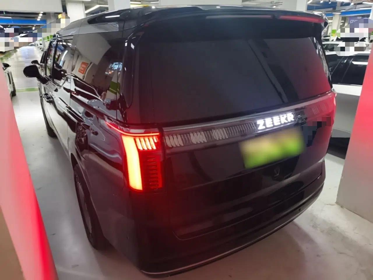 Zeekr 009 2024 7-Seater Aisle Version 108 kWh — миниатюра 4