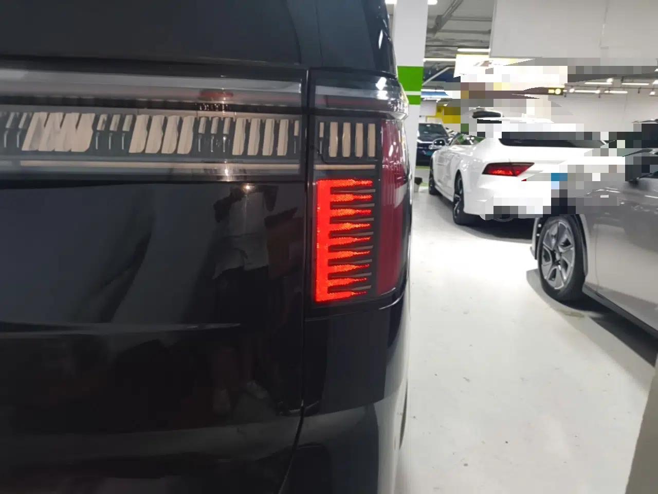 Zeekr 009 2024 7-Seater Aisle Version 108 kWh — миниатюра 7