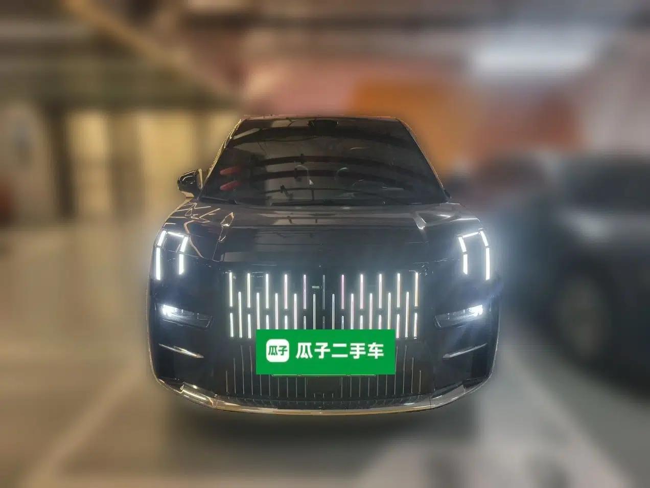 Zeekr 009 2024 7-Seater Walk-Through Version Four-Wheel Drive 108 kWh — миниатюра 2