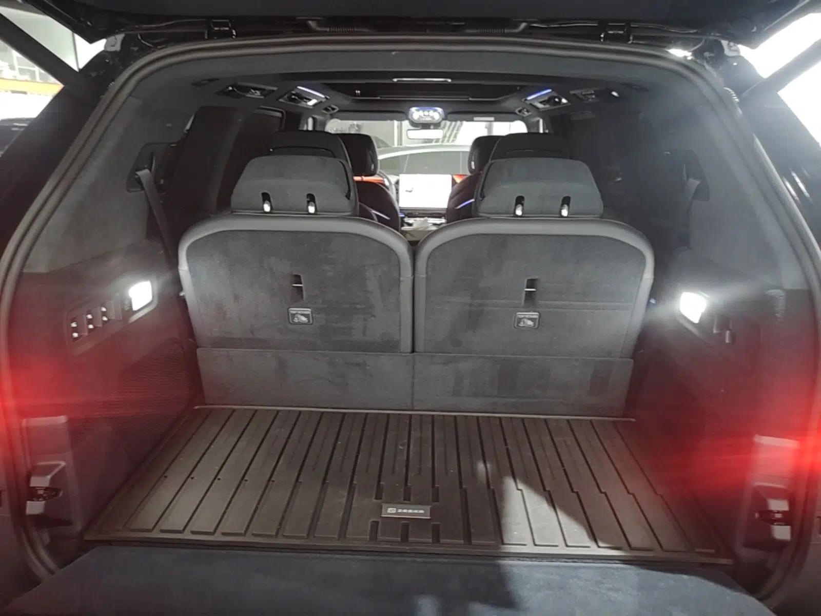 Zeekr 9X 2025 Moon Black Edition 70kWh — миниатюра 21