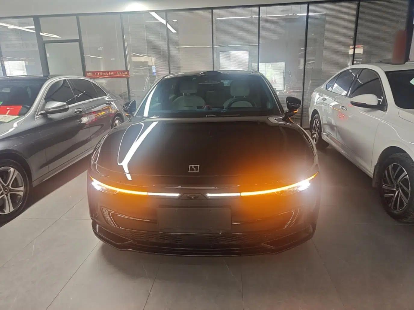 Zeekr 007 2024 Rear-Drive Intelligent Driving Version 100 kWh — миниатюра 2
