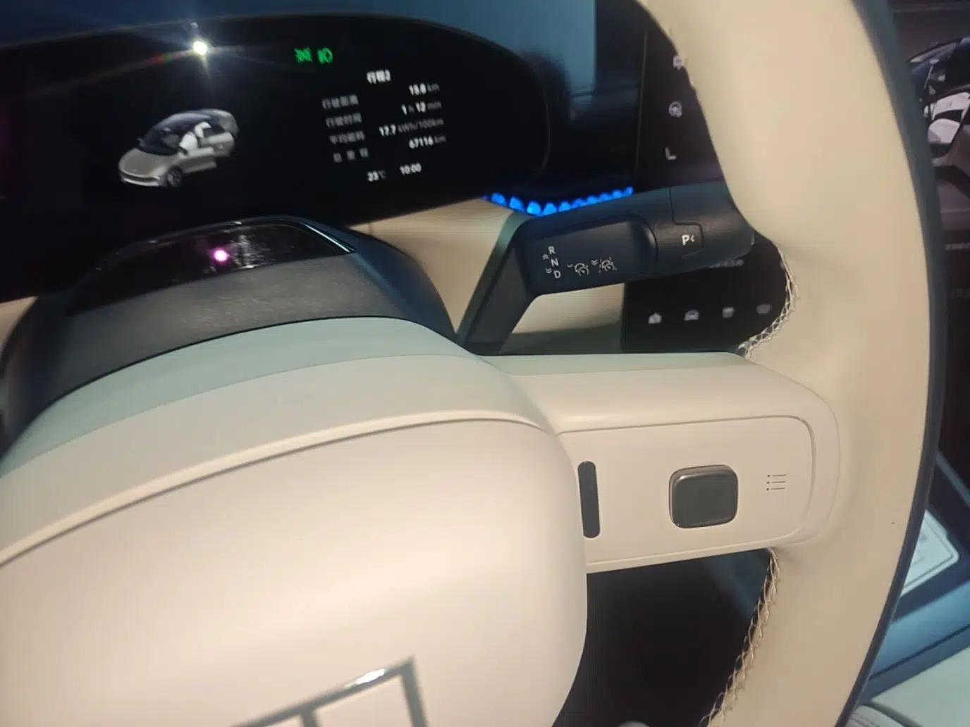 Zeekr 007 2024 Rear-Drive Intelligent Driving Version 100 kWh — миниатюра 16