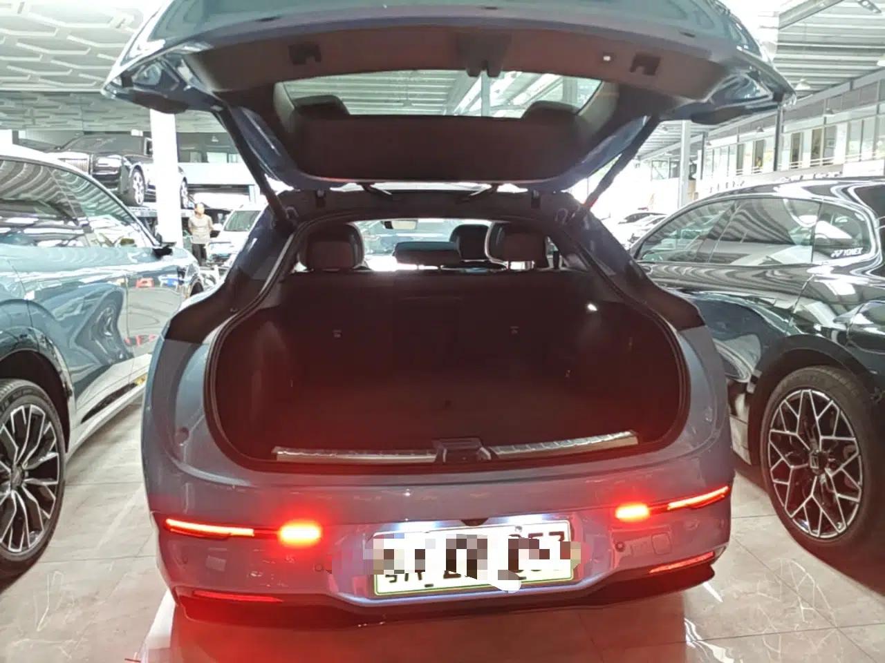 Zeekr 007GT 2025 Four-Wheel Drive Intelligent Driving Version 75 kWh — миниатюра 22